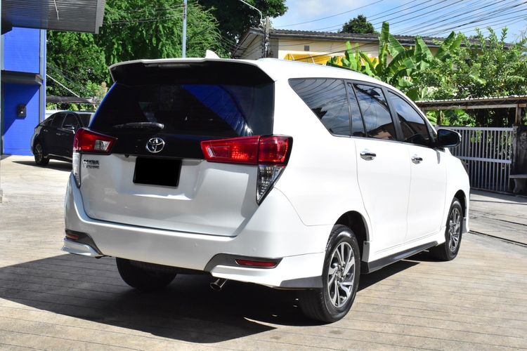 Toyota Innova 2020 2.8 Crysta Utility-car ดีเซล เกียร์อัตโนมัติ ขาว รูปที่ 3