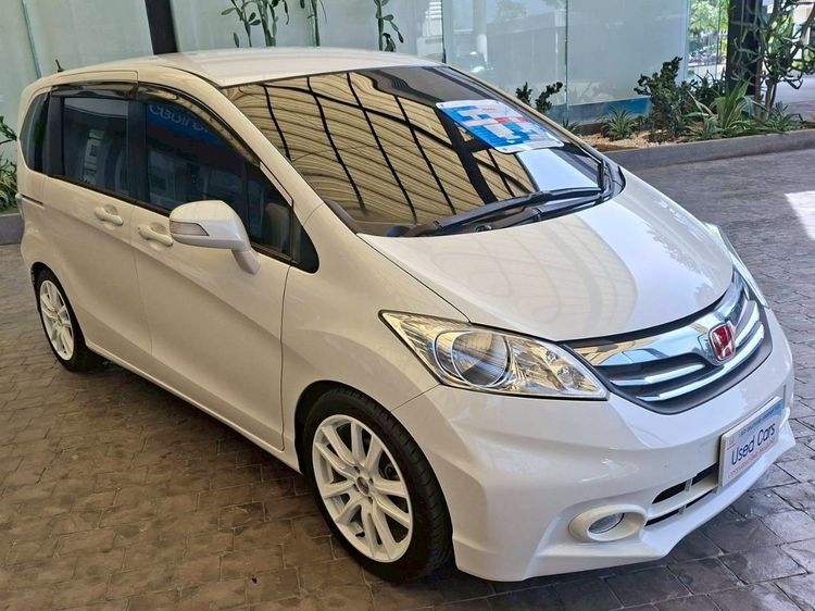 Honda Freed 2013 1.5 E Utility-car เบนซิน ไม่ติดแก๊ส เกียร์อัตโนมัติ ขาว รูปที่ 2
