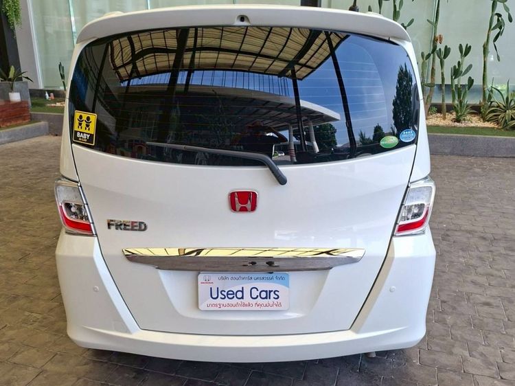 Honda Freed 2013 1.5 E Utility-car เบนซิน ไม่ติดแก๊ส เกียร์อัตโนมัติ ขาว รูปที่ 4