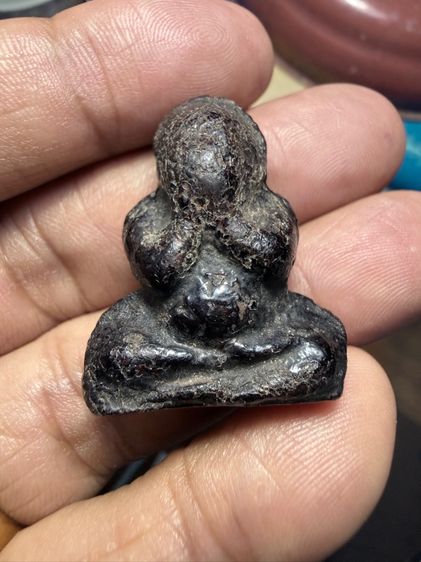 ปิดตาคลุกรัก