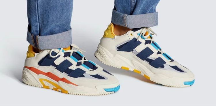 รองเท้า adidas  รูปที่ 6