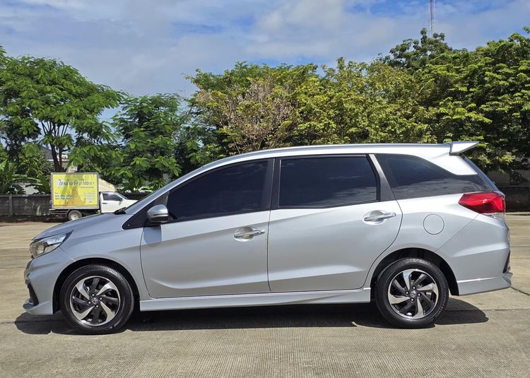 Honda Mobilio 2018 1.5 RS Utility-car เบนซิน ไม่ติดแก๊ส เกียร์อัตโนมัติ บรอนซ์เงิน รูปที่ 3