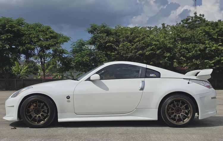 Nissan 350Z 2011 3.5 Z33 Sedan เบนซิน ไม่ติดแก๊ส เกียร์อัตโนมัติ ขาว รูปที่ 3