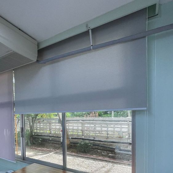 ม่านม้วนsunscreenแบบมีบังราง รูปที่ 4