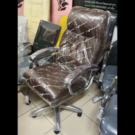 เก้าอี้ผู้บริหารเบาะหนังขาโครเมี่ยม ปรับสูงต่ำได้ รูปที่ 6