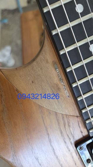 🔥🔥🔥กีตาร์ Washburn N4 🔥🔥สภาพใช้งานมีรอย มีตำหนิตามรูป 
ตรงคอต่อปากฉลามไม่เรียบ เคสเก่า สภาพและอุปกรณ์ตามรูป   รูปที่ 2