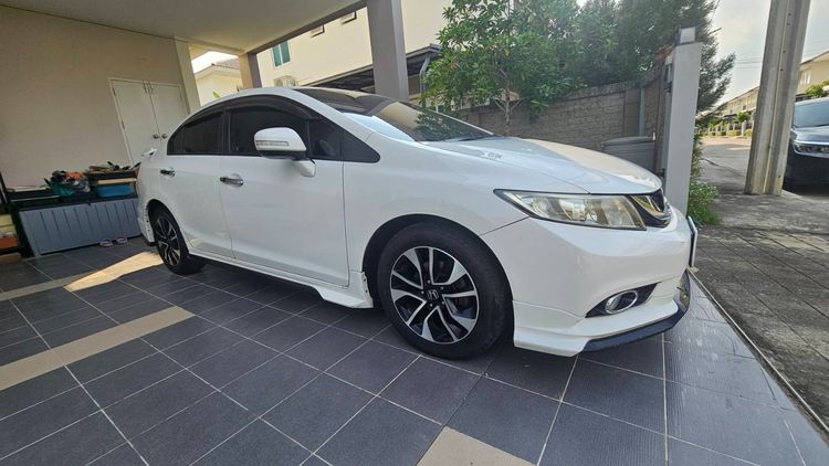Honda Civic 2014 1.8 ES i-VTEC Sedan เบนซิน ไม่ติดแก๊ส เกียร์อัตโนมัติ ขาว รูปที่ 2