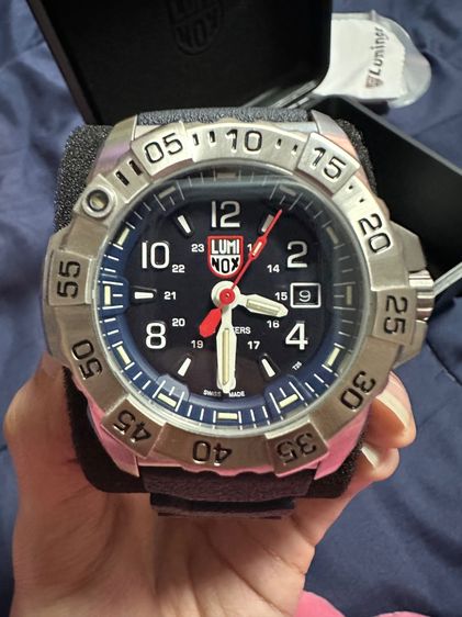 นาฬิกา luminox