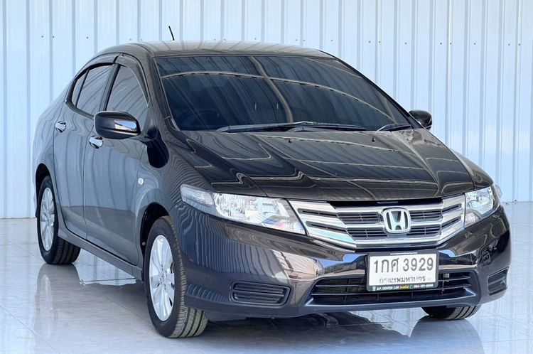 Honda City 2013 1.5 V CNG Sedan เบนซิน NGV เกียร์อัตโนมัติ ดำ รูปที่ 3
