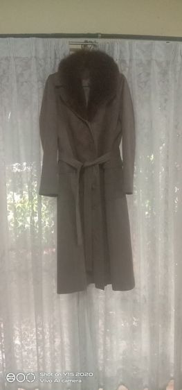 ขายเสื้อโค้ท ผ้าสักหลาด ปกขนสัตว์ ซื้อจากอเมริกา ราคาถูก 2500 บาท