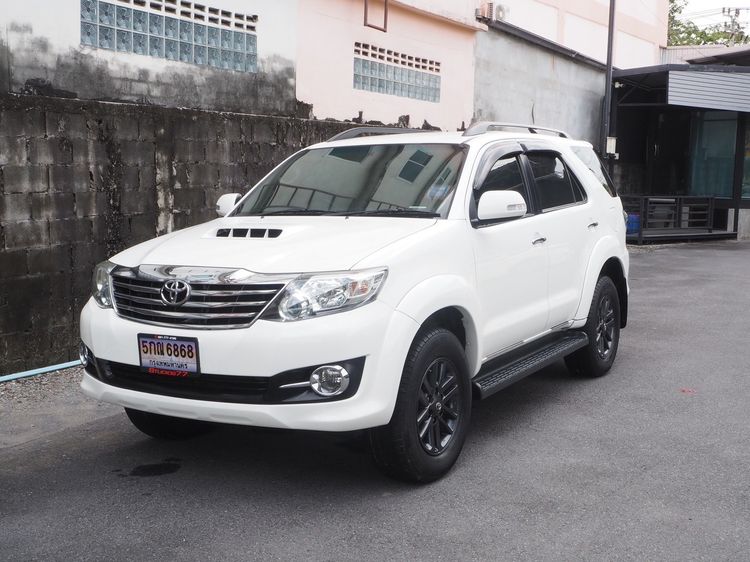 Toyota Fortuner 2014 2.5 V Utility-car ดีเซล ไม่ติดแก๊ส เกียร์อัตโนมัติ ขาว รูปที่ 2