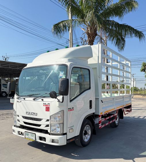 รถ ISUZU NLR 130 แรง ปี 2564  (รถห้างแท้ )  มือเดียว สวยมาก  กะบะเหล็กคอกสูง  ยาว 3.50 กว้าง 1.90 ม. รูปที่ 3