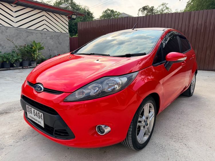 รถ Ford Fiesta 1.6 Sport สี แดง