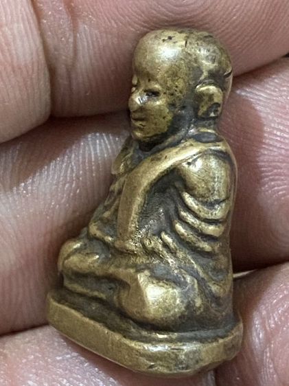 รูปหล่อหลวงพ่อเงินพิมพ์นิยมสวยๆ รูปที่ 4