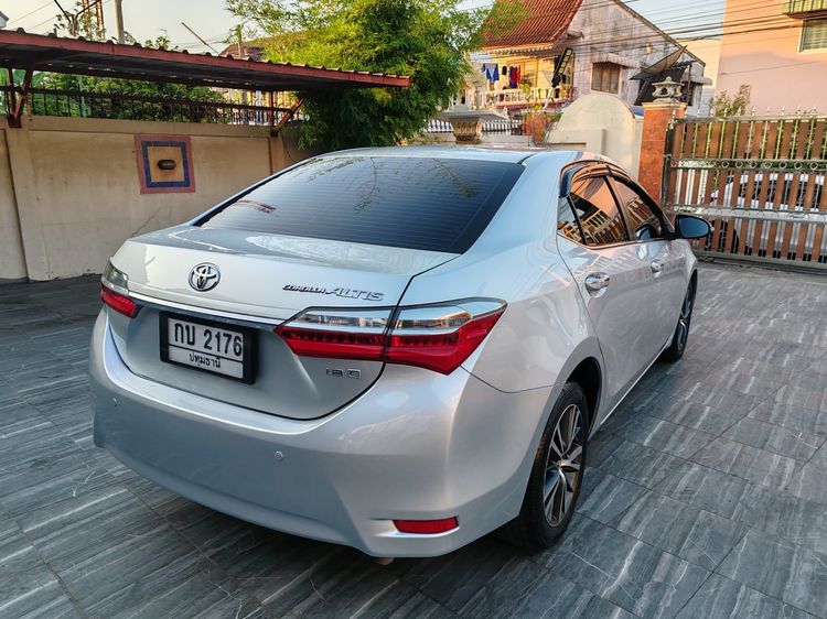 Toyota Altis 2017 1.8 E Sedan เบนซิน ไม่ติดแก๊ส เกียร์อัตโนมัติ บรอนซ์เงิน รูปที่ 4