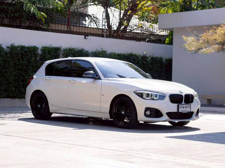 รถ BMW Series 1 118i สี ขาว