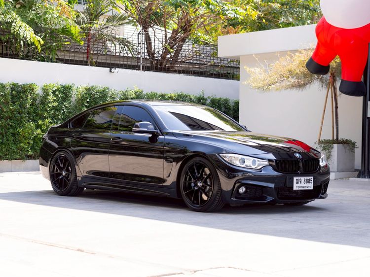 รถ BMW Series 4 420i สี ดำ