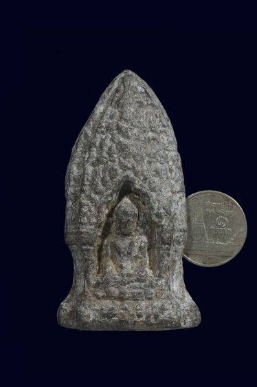 พระพิมพ์ซุ้มประตูสนิมแดง รูปที่ 2