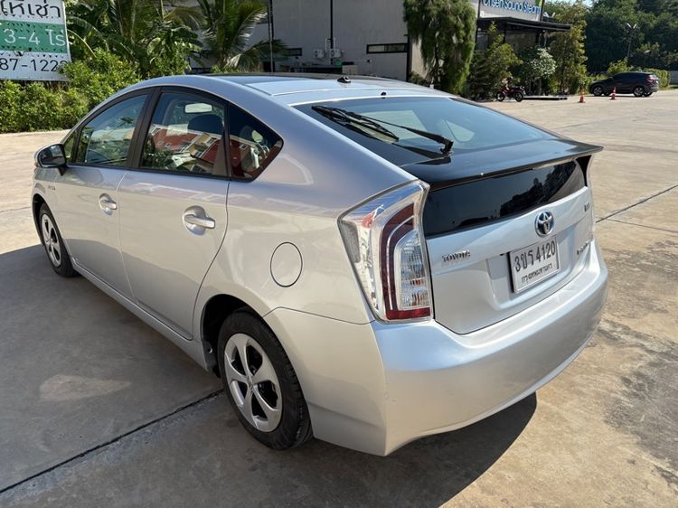 Toyota Prius 2013 1.8 Hybrid Sedan ไฮบริด ไม่ติดแก๊ส เกียร์อัตโนมัติ บรอนซ์เงิน รูปที่ 4