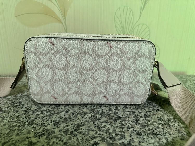 กระเป๋า Guess  รูปที่ 2