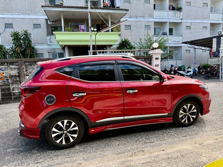 MG ZS 2018 1.5 D Utility-car เบนซิน LPG เกียร์อัตโนมัติ แดง รูปที่ 3