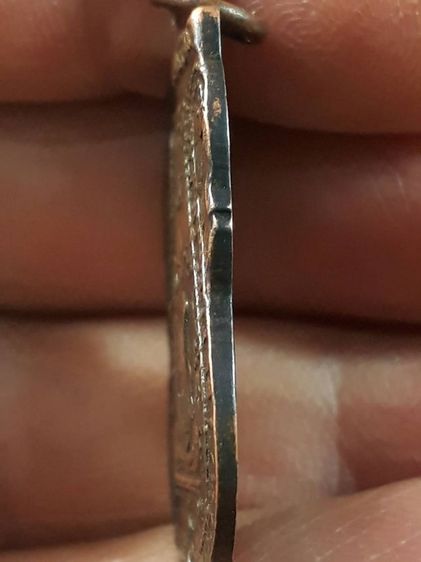 เหรียญหลวงพ่อกลั่น วัดพระญาติ จ.พระนครศรีอยุธยา ปี2469 พิมพ์ขอเบ็ด เนื้อทองแดงสภาพยังสวย รูปที่ 3