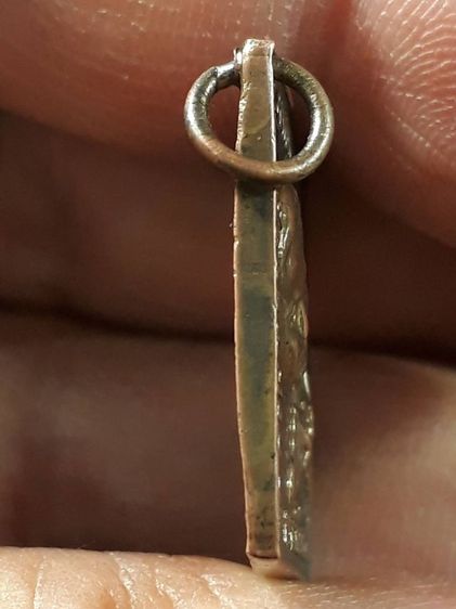 เหรียญกรมหลวงชุมพร รุ่นแรก ปี2466 เนื้อทองแดงกะไหล่ทองห่วงเชื่อมขอบกระบอกสภาพยังสวย รูปที่ 4