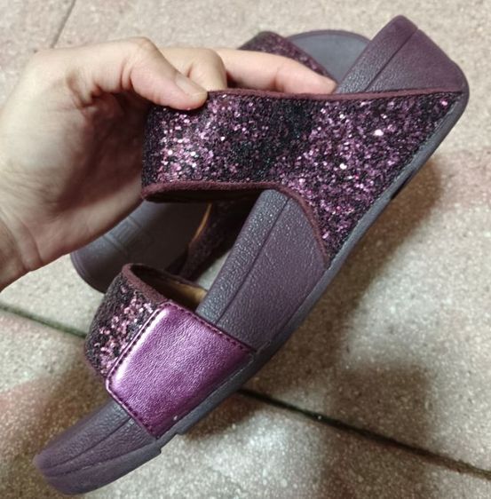 Fitflop รุ่น LuLu Glitter Sides สีม่วงเข้ม US5 รูปที่ 5