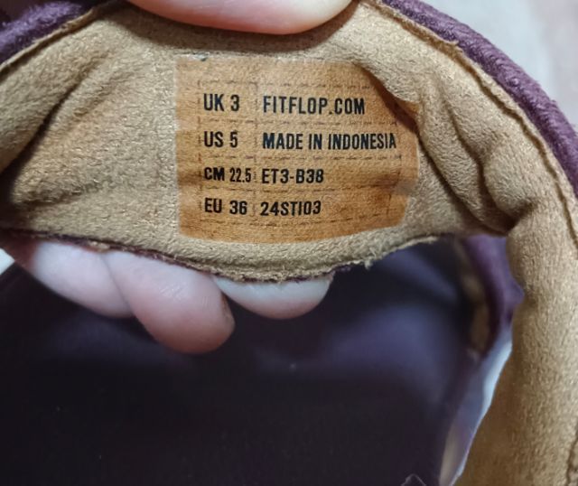 Fitflop รุ่น LuLu Glitter Sides สีม่วงเข้ม US5 รูปที่ 6