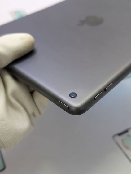 ขาย เทิร์น iPad Gen 9 64 Gb Wifi Gray ศูนย์ไทย มีตัวเครื่อง และกล่อง ไม่มีอุปกรณ์อื่น เพียง 3,990 บาท เท่านั้น ครับ  รูปที่ 10