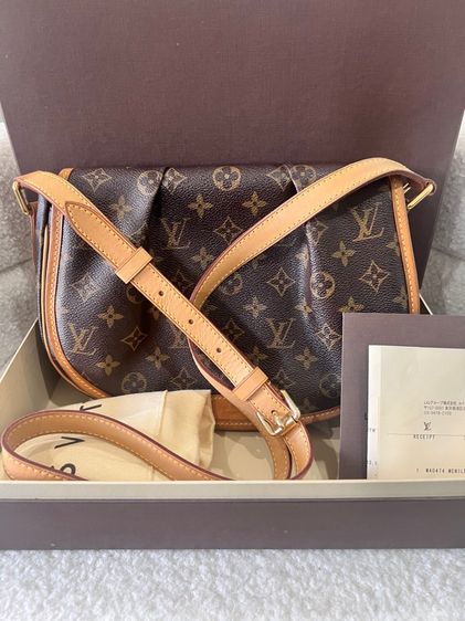 กระเป๋าหลุยส์