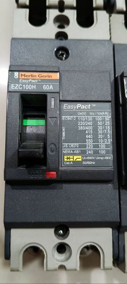 เบรกเกอร์ชไนเดอร์ และ abb 50 60 80 แอมป์ 2สาย รูปที่ 6