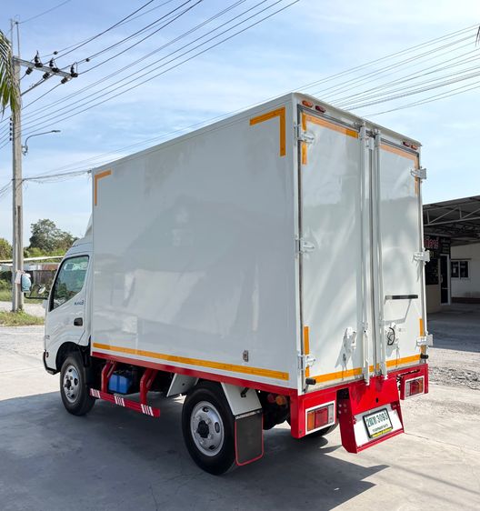 รถ HINO 300 invertor ( 4 ล้อป้ายเล็ก ไม่ติดเวลา)  ปี 2561  มือเดียว  ออกจากห้าง รูปที่ 5