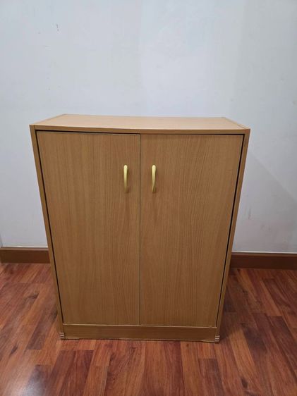 ไม้ ขายตู้รองเท้าเก่ามือสอง