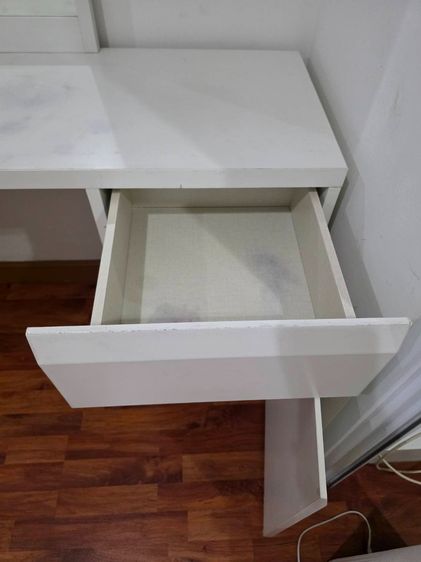 โต๊ะเครื่องสำอางค์แต่งหน้า รูปที่ 4