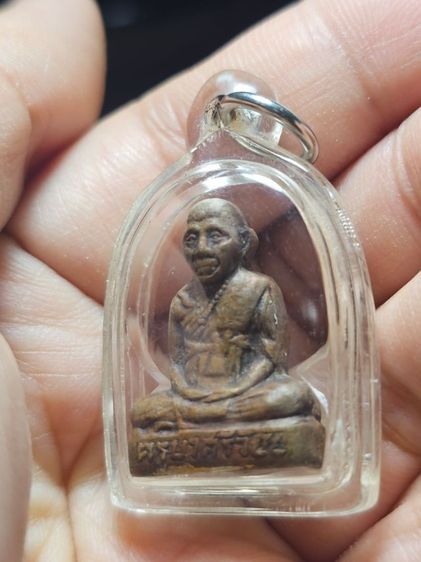 รูปหล่อครูบาศรีวิชัย รูปที่ 2