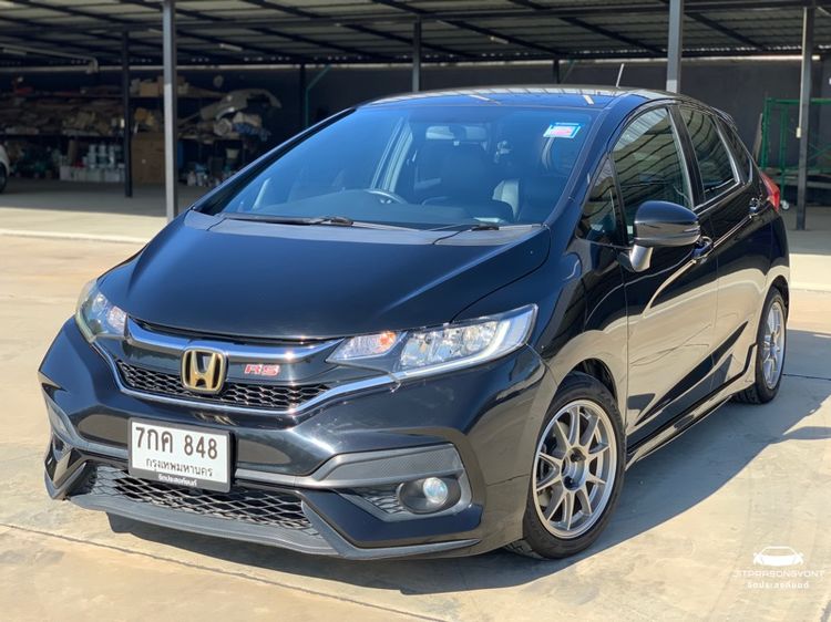 Honda Jazz 2017 1.5 RS i-VTEC Sedan เบนซิน เกียร์อัตโนมัติ ดำ รูปที่ 4