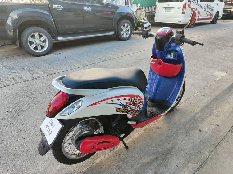 🛵ยังไงก็ขาย SCOOPY-i ปี 56 เครื่องดี สีสวย สตาร์ทมือ เล่มชุดโอนครบ+เปลี่ยนถ่ายน้ำมันเครื่องฟรี ส่งฟรี30 ก.ม รูปที่ 7