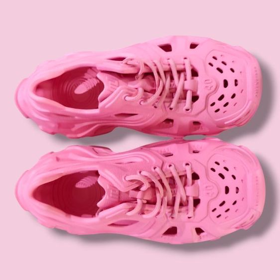 รองเท้าแตะ 🌸 Balenciaga Slide Heel
รองเท้าแตะหุ้มส้น 48 25cm. รูปที่ 4