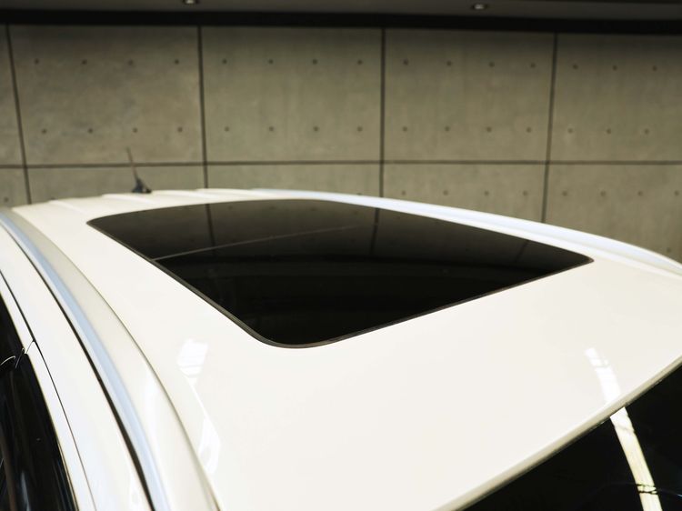 Ford Everest 2023 2.0 Titanium Plus Utility-car ดีเซล ไม่ติดแก๊ส เกียร์อัตโนมัติ ขาว รูปที่ 3