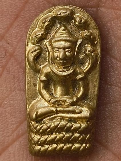 พระเหรียญพระเกจิเก่าค่ะ(61)