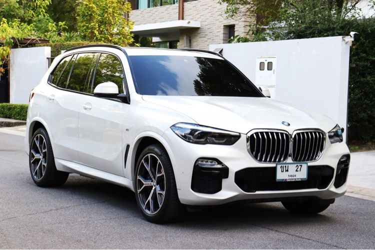 BMW X5 2021 3.0 xDrive45e M Sport 4WD Utility-car ปลั๊กอินไฮบริด (PHEV) เกียร์อัตโนมัติ ขาว รูปที่ 2