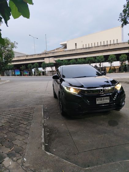 รถ Honda HR-V 1.8 E สี ดำ