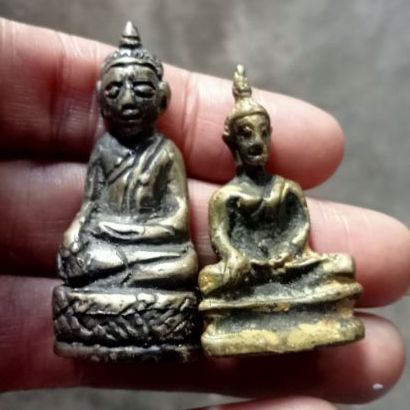 พระหล่อเก่าๆแพ็คคู่