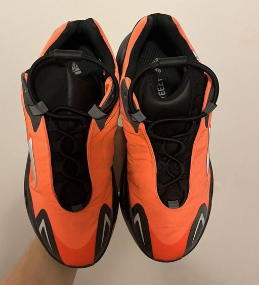  Yeezy Boost 700 MNVN สีส้ม  รูปที่ 2
