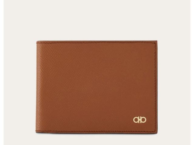 ชาย น้ำตาล หนังแท้ อื่นๆ กระเป๋ารุ่น Micro Gancini Bifold Wallet Ferragamo มือ1
