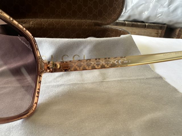 ส่งต่อแว่นตา Gucci รูปที่ 9