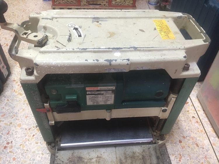 กบแท่นรีดไม้ 12 นิ้ว makita 2012NB แท้ ใบไม่มีมอเตอร์ใช้งานได้ดี