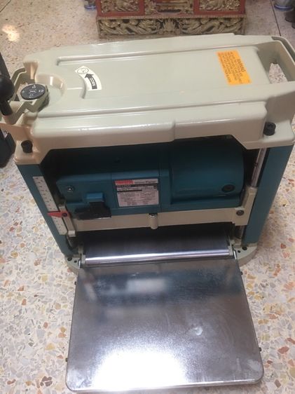 กบแท่นรีดไม้ 12 นิ้ว makita 2012NB สภาพดีสวยนางฟ้าพร้อมใช้งานมีกล่องเครื่องมือแท้ รูปที่ 3