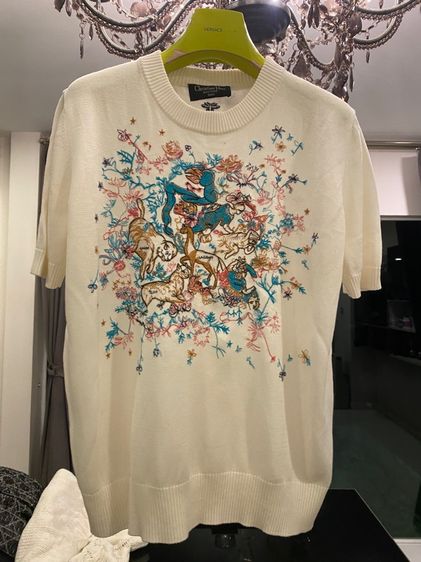 คริสเตียนดิออร์(ติดจองค่ะ) เสื้อแขนสั้น สภาพใหม่เอี่ยม รูปที่ 2